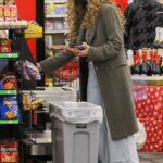 Rebecca Gayheart in a Black Protective Mask Goes Shopping at Her Local CVS in Beverly Hills 01/04/2022