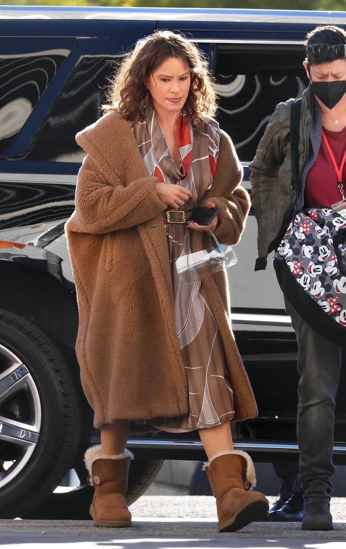 Sofia Vergara in a Tan Faux Fur Coat