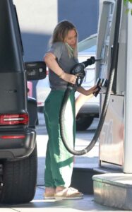Hilary Duff in a Green Sweatpants