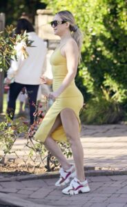 Kate Hudson in a Yellow Dress