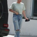 Hilary Duff in a Blue Ripped Jeans Goes Grocery Shopping in Los Angeles 04/10/2022