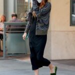 Kendall Jenner in a Green Flip-Flops Was Seen Out in Los Angeles 04/07/2022