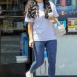 Amanda Bynes in a White Tee Was Seen Out with Paul Michael in Van Nuys 05/07/2022
