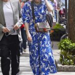 Anna Wintour in a Summer Blue Dress Exits the Mark Hotel in New York 05/01/2022