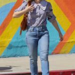 Kristen Bell in a Blue Jeans Was Seen Out in Los Angeles 05/06/2022