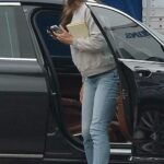 Jennifer Garner in a Grey Sweatshirt Was Seen Out in Los Angeles 06/17/2022