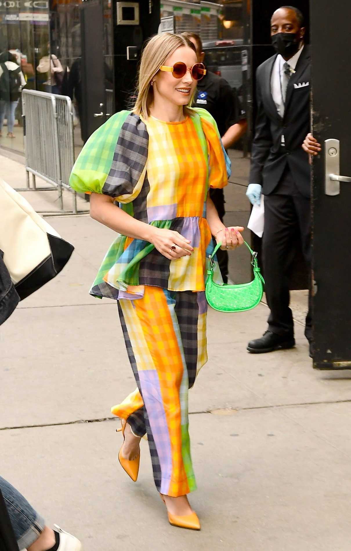 Kristen Bell in a Colorful Ensemble