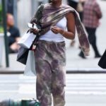 Justine Skye in a Tie-Dye Sweatsuit Goes Shopping in Manhattan in New York City 08/17/2022