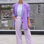 Nathalie Emmanuel in a Purple Blazer Poses During The Invitation Photocall in London 08/23/2022