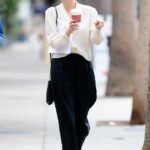 Elizabeth Olsen in a Black Cap Was Seen Out in Los Angeles 09/08/2022