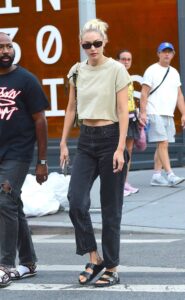 Gigi Hadid in a Black Flip-Flops