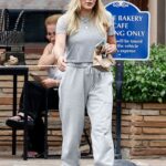 Hilary Duff in a Grey Sweatpants Was Seen Out in Studio City 09/17/2022