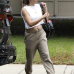 Jenna Dewan in a Beige Sweatpants Was Seen Out in Los Angeles 09/21/2022