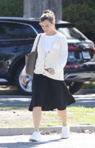 Jennifer Garner in a White Cardigan