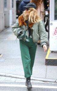 Chloe Sevigny in a Green Sweatpants