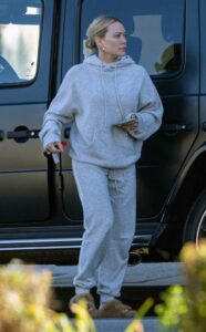 Hilary Duff in a Grey Sweatsuit
