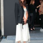 Katie Holmes Arrives at the Chloe Fashion Show During 2022 Paris Fashion Week in Paris 09/29/2022