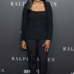 Mindy Kaling Attends the 29th Annual ELLE Women in Hollywood Celebration in Los Angeles 10/17/2022