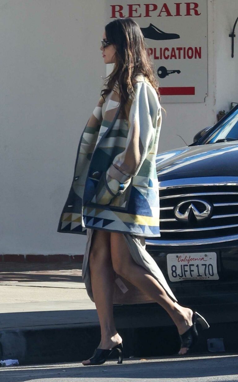 Eiza Gonzalez in a Patterned Blazer Grabs Her Morning Iced Coffee at