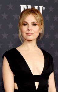 Cara Buono