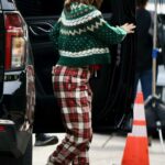 Jennifer Garner in a Plaid Pants Was Seen Out in Los Angeles 01/12/2023