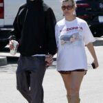 Kourtney Kardashian in a White Tee Was Seen Out with Travis Barker in Palm Springs 04/08/2023