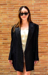 Alycia Debnam-Carey in a Black Blazer