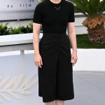 Mia Wasikowska Attends the Club Zero Photocall During the 76th Annual Cannes Film Festival in Cannes 05/23/2023