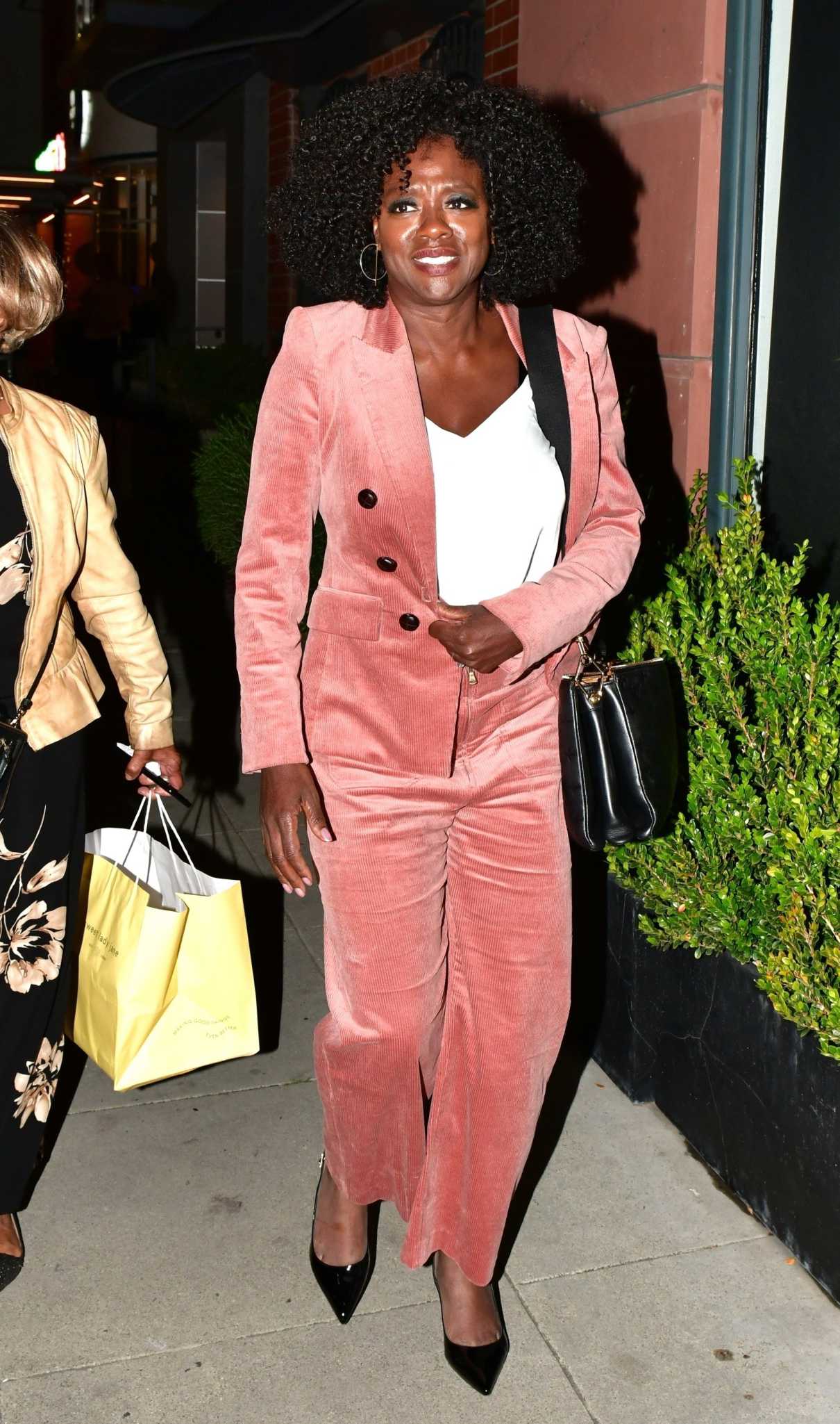 Viola Davis in a Pink Pantsuit