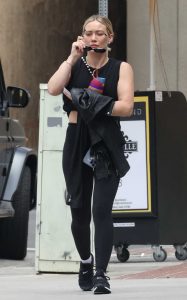 Hilary Duff in a Black Sneakers