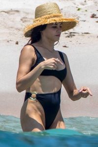 Jenna Dewan in a Black Swimsuit