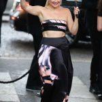 Kate Hudson Attends the Giorgio Armani Fashion Show During 2023 Paris Fashion Week in Paris 07/04/2023