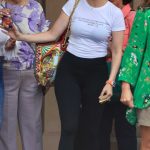 Jennifer Lopez in a White Tee Exits the Maybourne Hotel in Los Angeles 08/16/2023