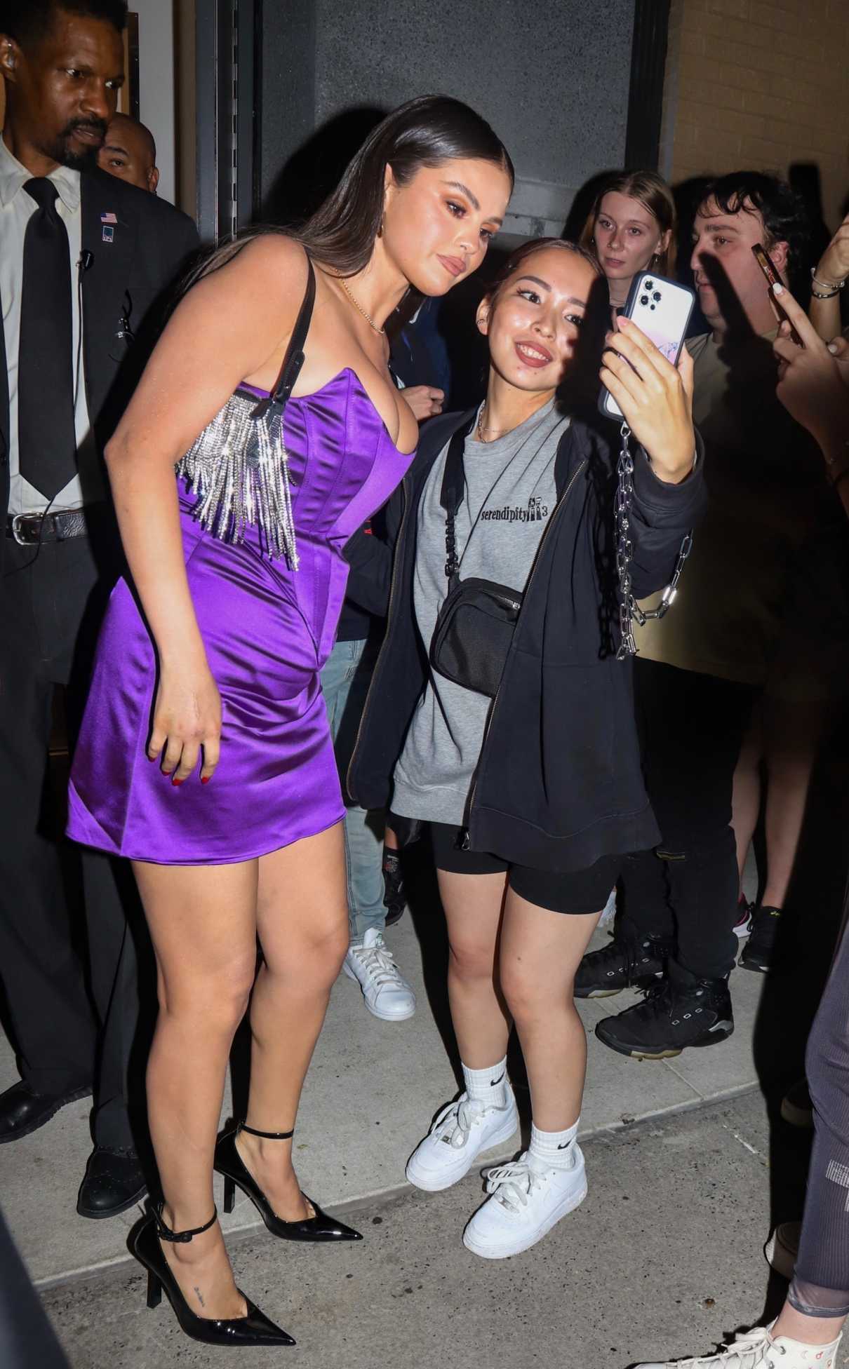 Selena Gomez in a Purple Mini Dress Heads to 2023 MTV Video Music ...