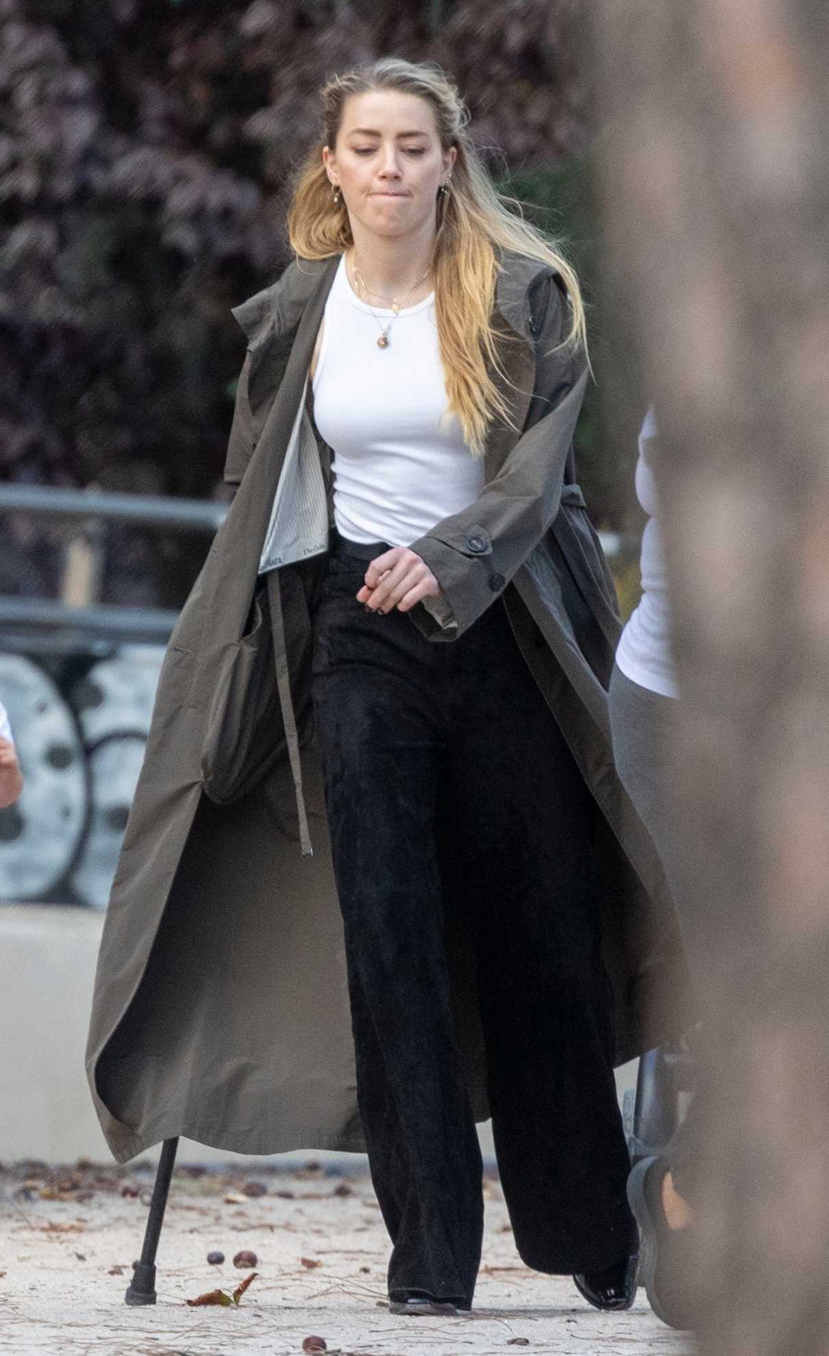 Amber Heard in a Black Pants