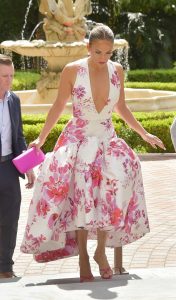 Jennifer Lopez in a White Floral Summer Dress
