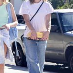 Kristen Bell in a White Tee Was Seen Out in Los Angeles 10/08/2023
