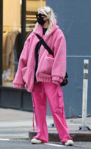 Taylor Momsen in a Pink Outfit