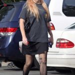 Amanda Bynes in a Grey Tee Shops Out in Beverly Hills 12/27/2023