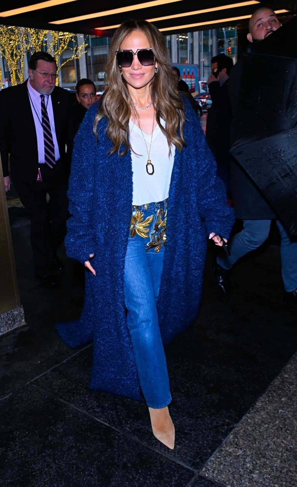 Jennifer Lopez in a Blue Cardigan