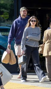 Hailee Steinfeld in a White Sneakers Was Seen Grocery Shopping with Josh Allen in Encino 03/15/2024