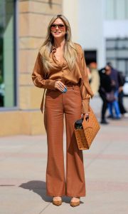 Heidi Klum in a Tan Leather Pants
