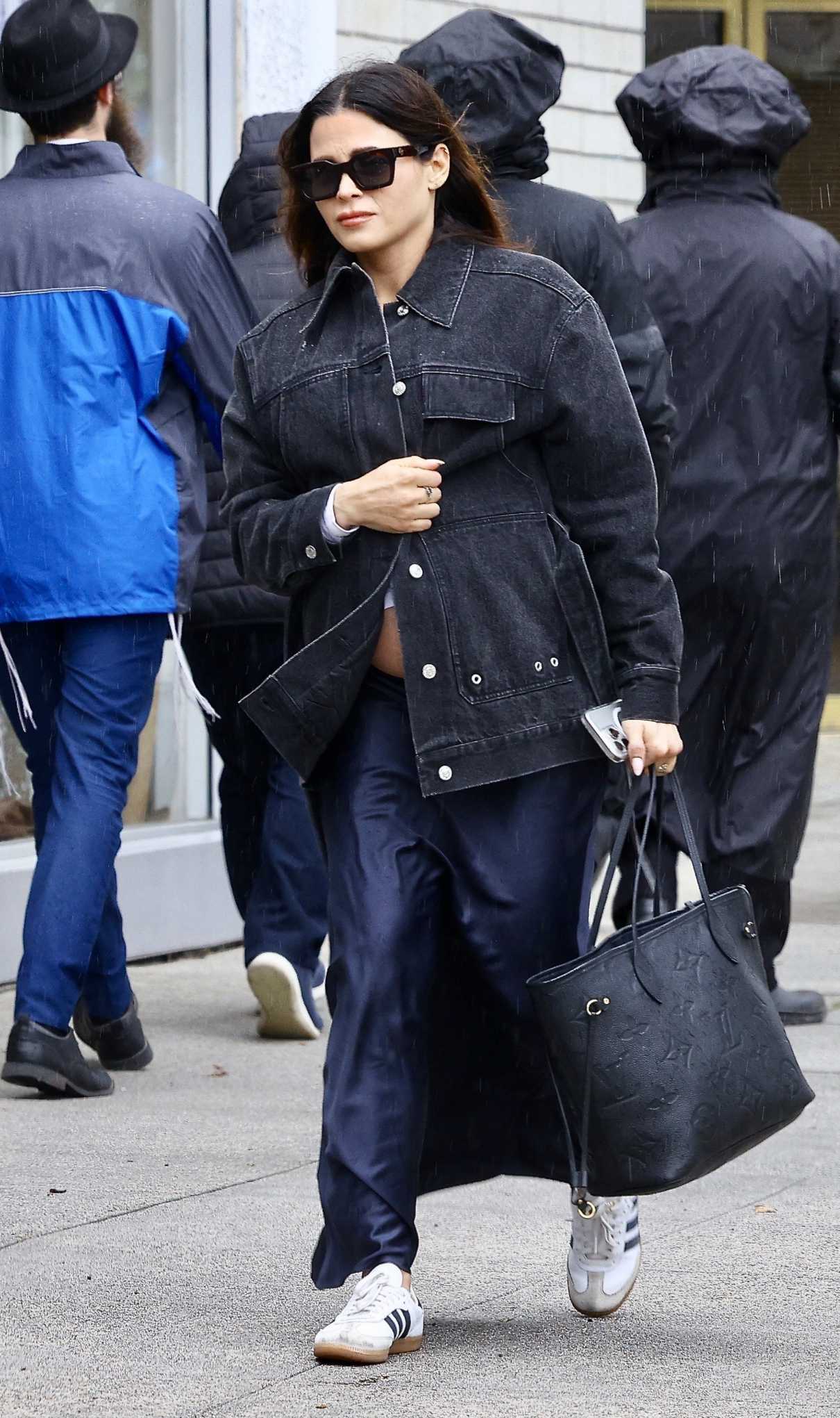 Jenna Dewan in a Black Denim Jacket