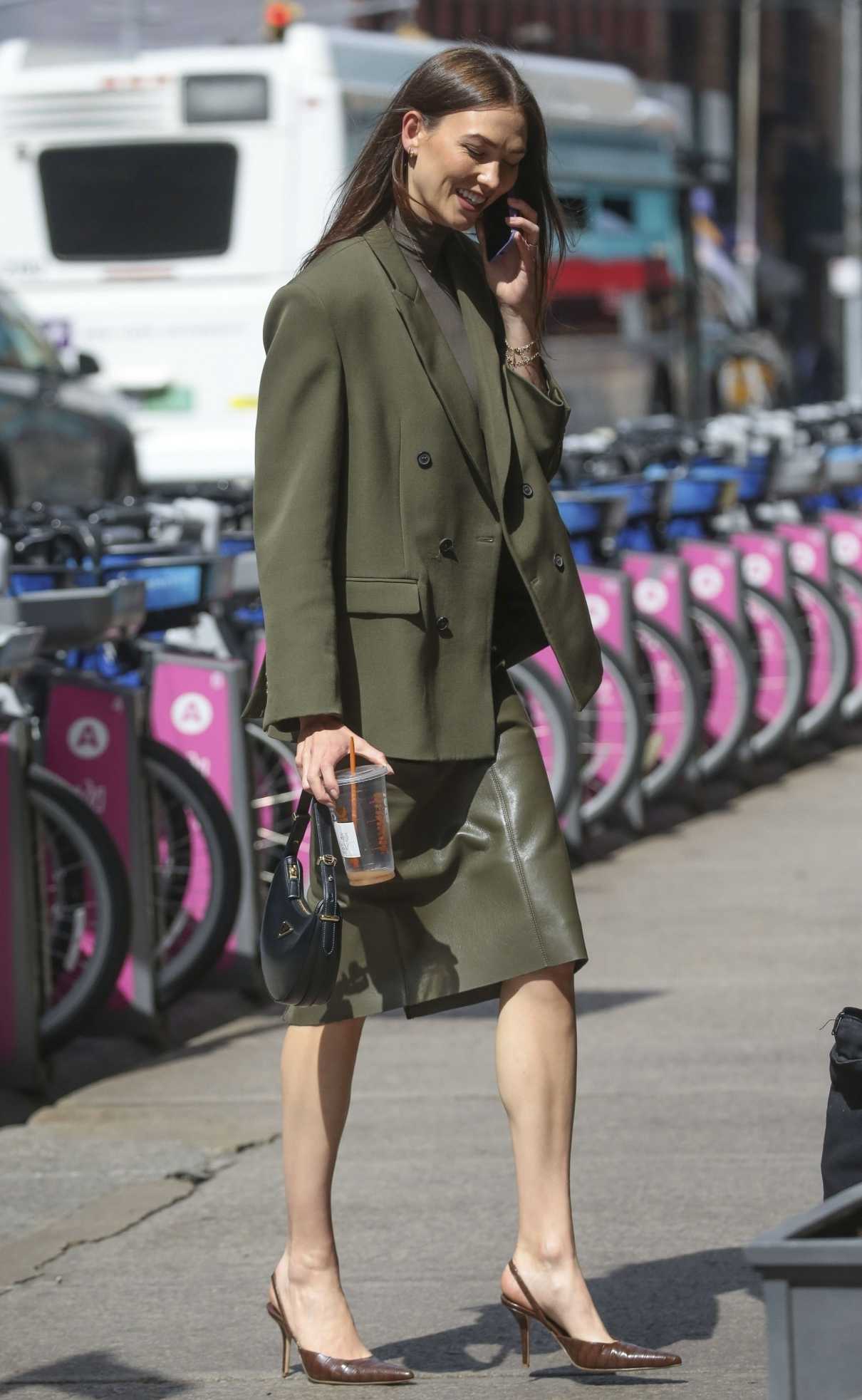 Karlie Kloss in an Olive Blazer Was Seen Out in SoHo in New York City ...