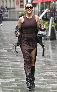 Ashley Roberts in a Brown Tight High Split Dress