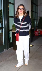 Jennifer Garner in a White Pants