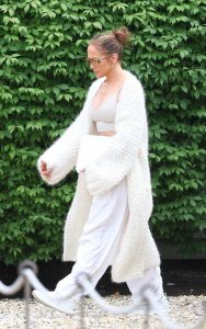 Jennifer Lopez in a White Cardigan