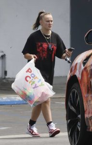 JoJo Siwa in a Black Tee