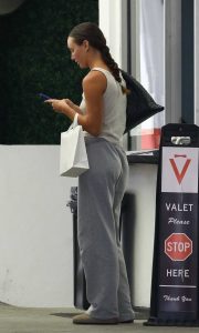 Kateri Dion in a Grey Sweatpants