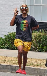 Kelly Rowland in a Yellow Shorts